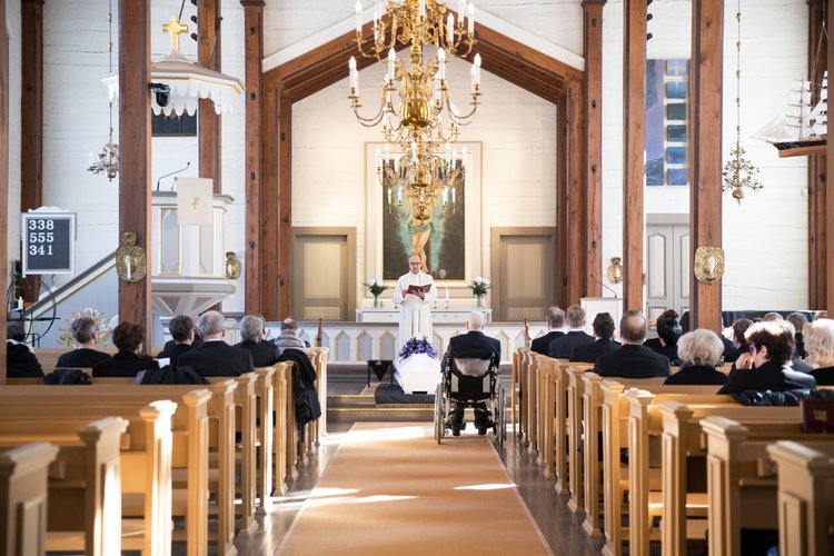 Begravning i kyrkan