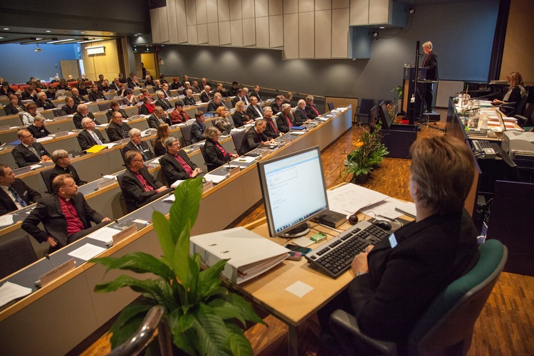 The meeting of the General Synod.