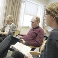 Öppna bilden i större format Utskottsarbetet i full gång