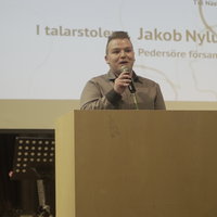 Öppna bilden i större format Jacob Nylund talar in sig till planeringsgruppen 2020