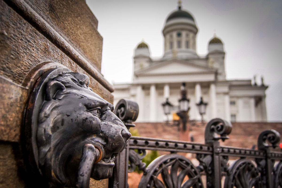 Koristeellinen kuva, Helsingin tuomiokirkko.