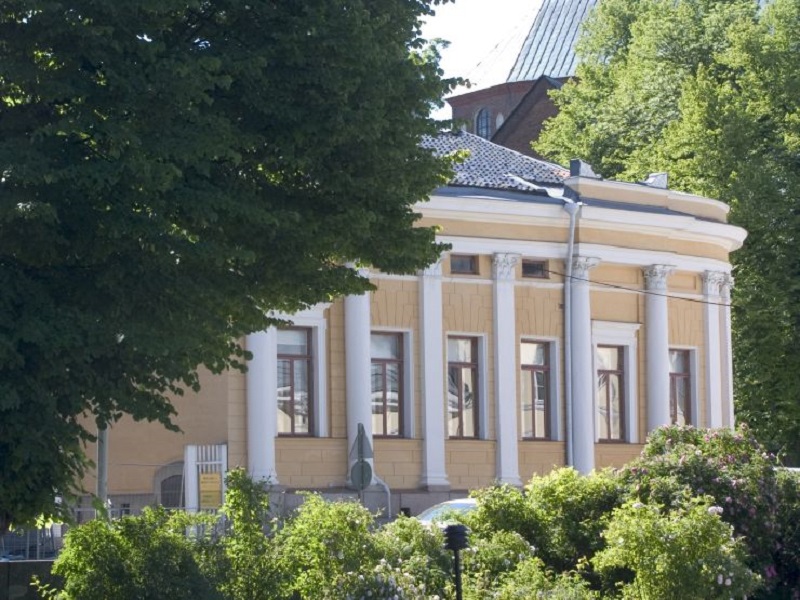 Åbo Akademin Teologicum-rakennus.