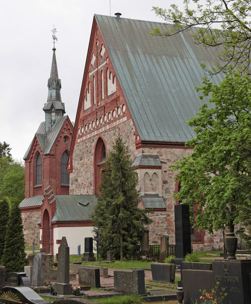 Pyhän Laurin kirkko Vantaalla.